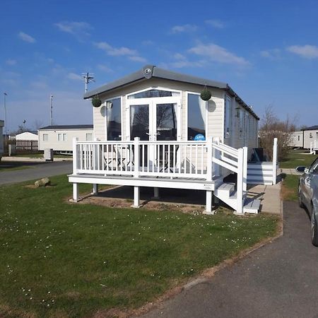 Church Farm Haven Holiday Park Pagham Bagian luar foto
