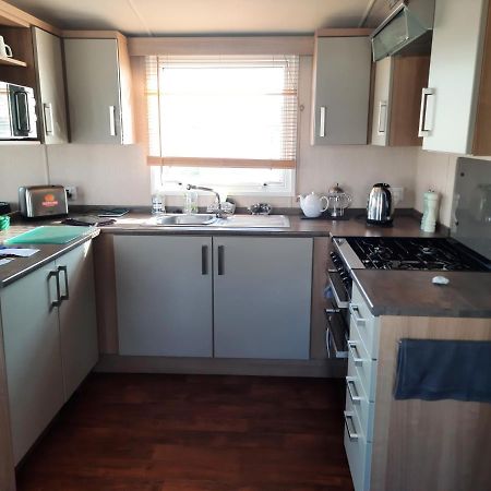 Church Farm Haven Holiday Park Pagham Bagian luar foto