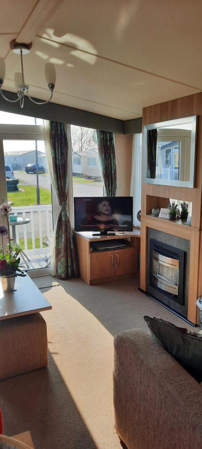 Church Farm Haven Holiday Park Pagham Bagian luar foto