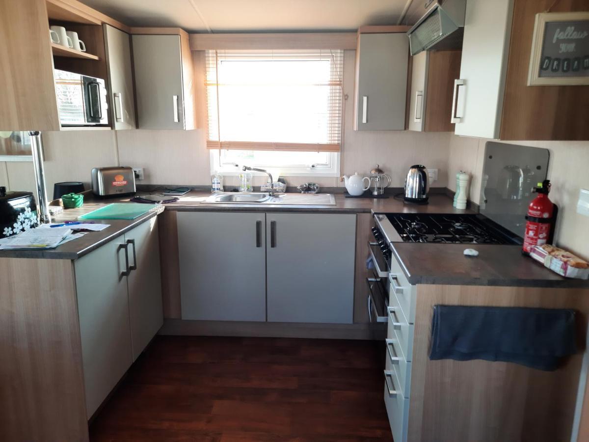 Church Farm Haven Holiday Park Pagham Bagian luar foto